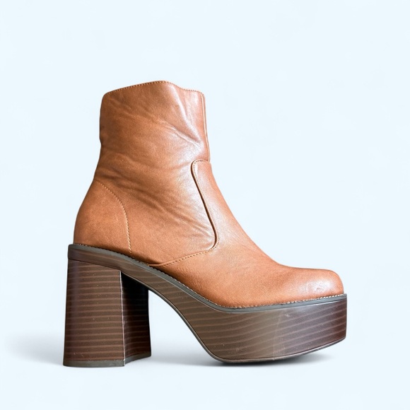 MADDEN GIRL Brown Heeled Ankle Boots Size 6M Women/Teens - Picture 1 of 12